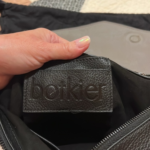 Handbag - Picture 3 of 5